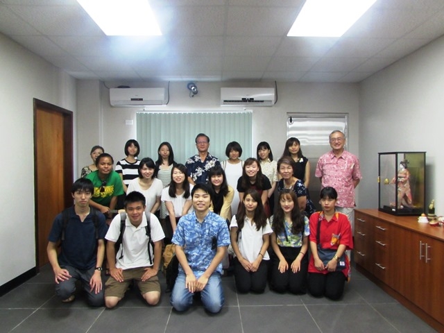 Ambassador Horie and the group of Sophia University