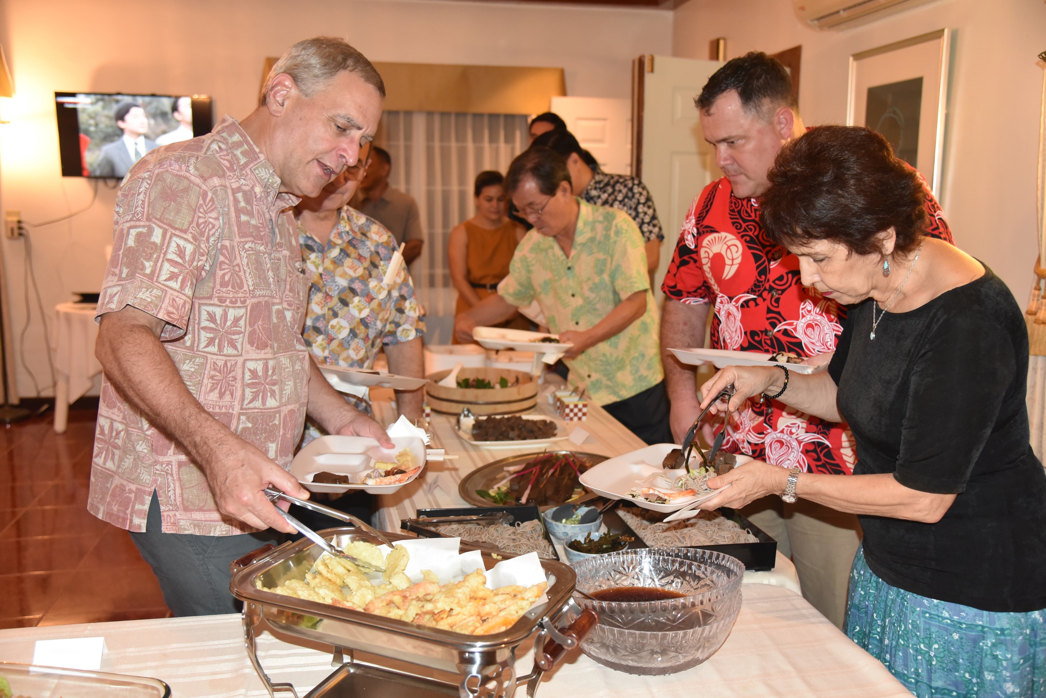 Guests and dishes served at the reception